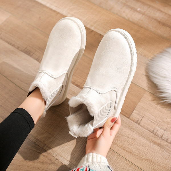 Дамски зимни боти от еко велур с топла подплата и ластик