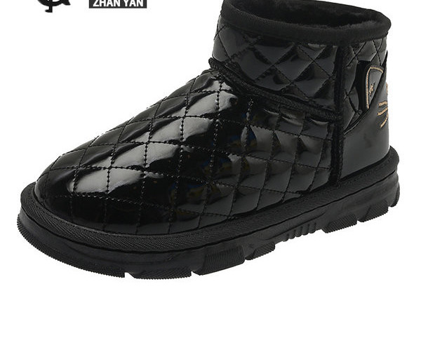 Ženske čizme od eko kože sa vezom