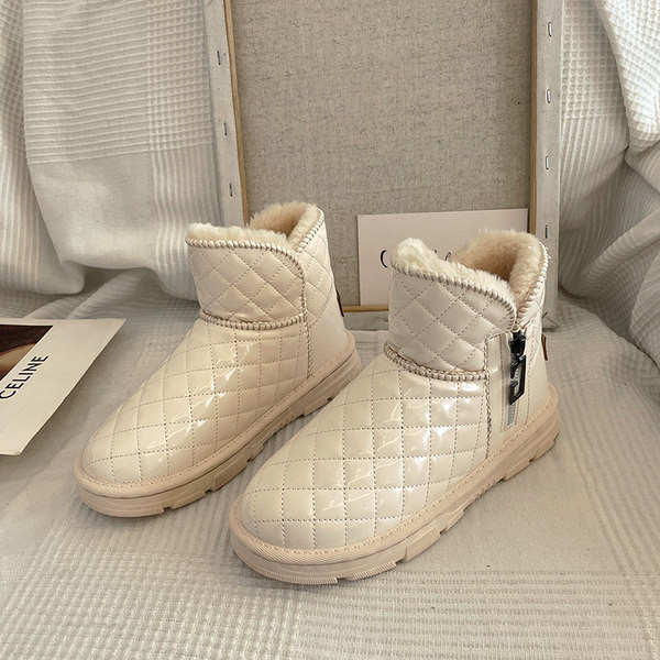 Дамски боти с топла подплата -  равна подметка