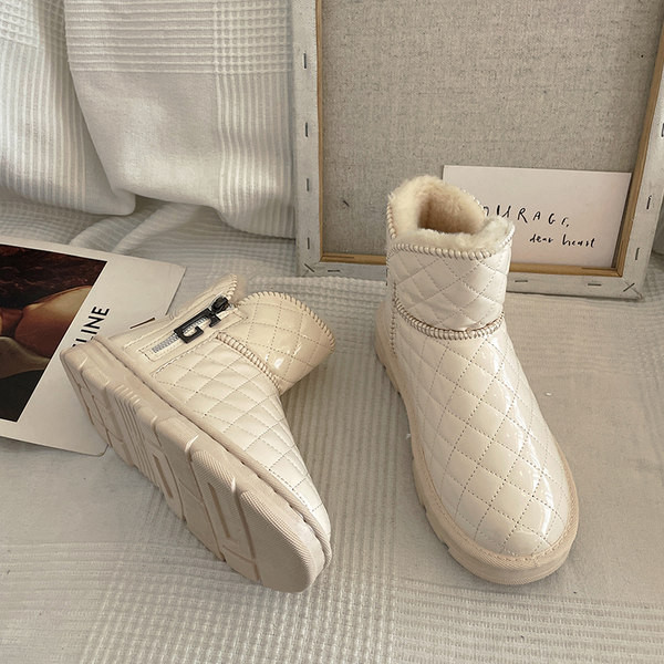 Дамски боти с топла подплата -  равна подметка