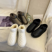 Zimske čizme od proštepane eko kože sa toplom postavom od eko dlake