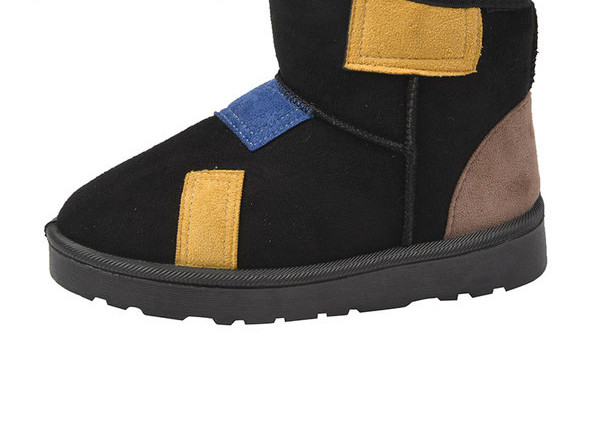 Novi model ženskih čizama sa toplom baršunastom postavom