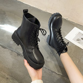 Ženske čizme od eko kože sa vezicama - u dvije boje