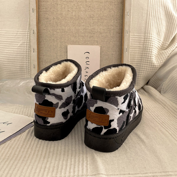 Ženske čizme s toplom postavom - tri boje