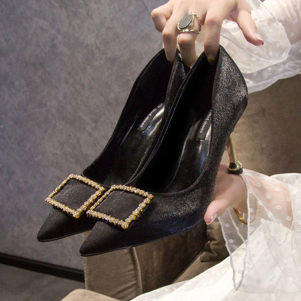 Ženske casual cipele s kamenčićima i tankom petom