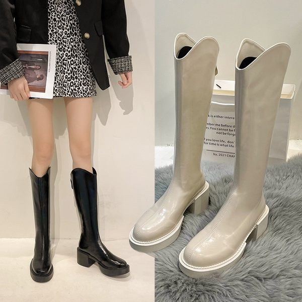 Ženske čizme od umjetne kože