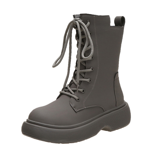 Ženske kožne čizme na pertlu u tri boje i ravnim đonom