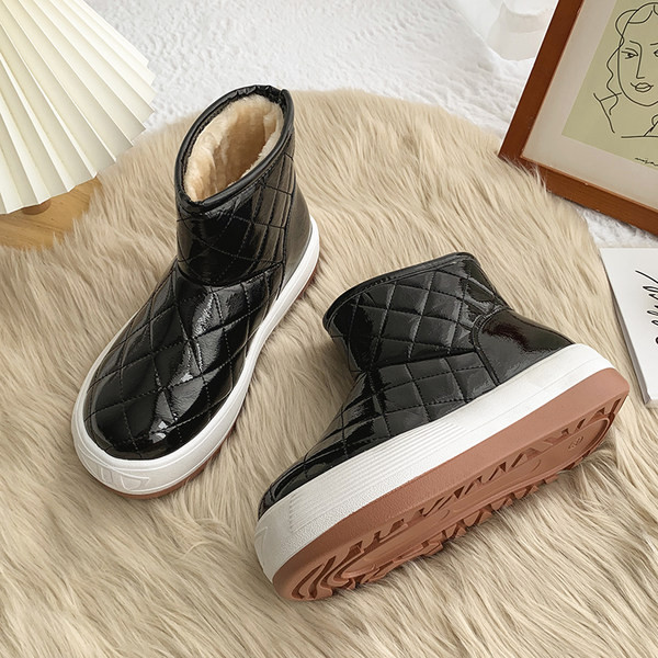 Дамски боти с висока подметка и топла подплата няколко цвята