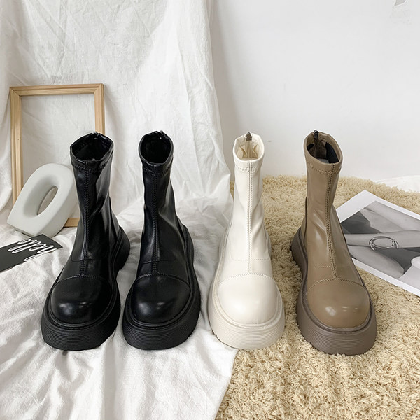 Kožne ženske čizme sa ravnim đonom u tri boje