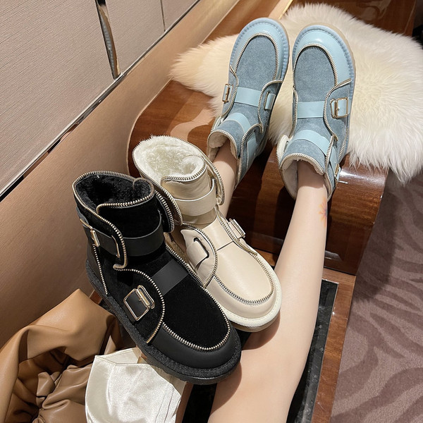 Novi model ženskih čizama sa kopčama i toplom postavom