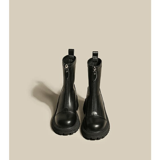 Ženske kožne čizme s grubim potplatom i kopčanjem na patent