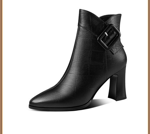 Elegantne ženske čizme na visoku petu s kopčom