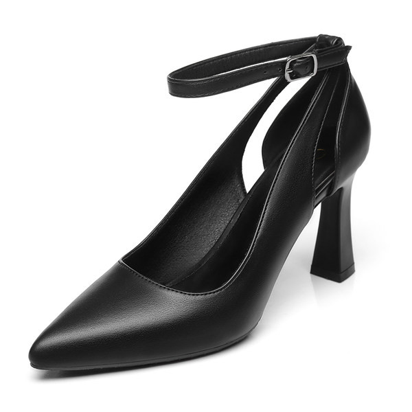 Ženske cipele s petom od umjetne kože