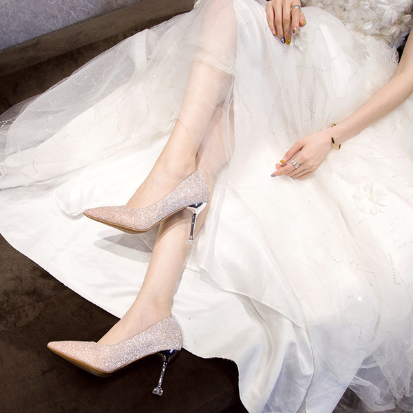 Sjajne ženske cipele na petu 6,5 cm