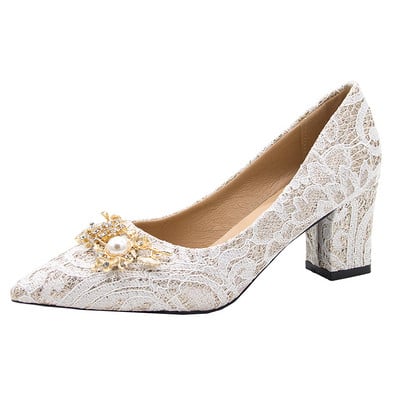 Дамски обувки с дантела и перли - два модела