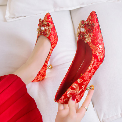 Ženske svečane cipele s ukrasnim kamenčićima i biserima