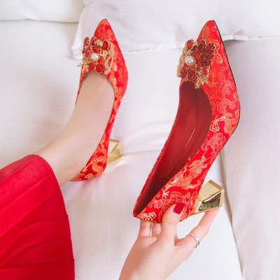 Ženske svečane cipele s ukrasnim kamenčićima i biserima