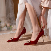 Γυναικεία κομψά κόκκινα παπούτσια με ύψος 8 cm