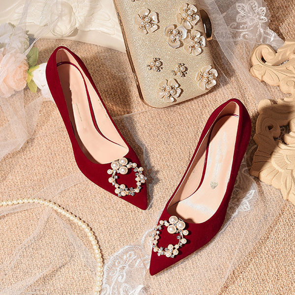 Γυναικεία κομψά κόκκινα παπούτσια με ύψος 8 cm