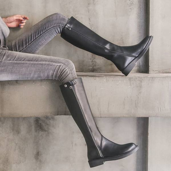 Kožne čizme s patentnim zatvaračem u crnoj boji