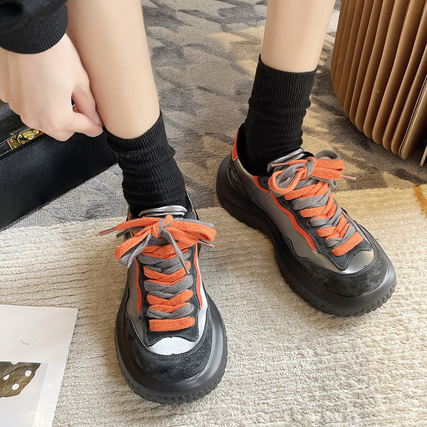 Ženske cipele od eko brušene kože s ravnom platformom