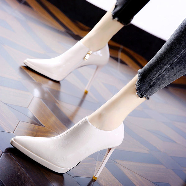 Ženske kožne čizme sa patentnim zatvaračem i petom 10 cm