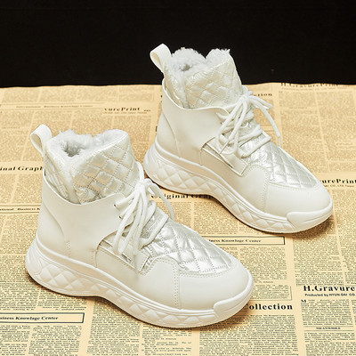 Modne ženske čizme od eko kože sa mekanom postavom i ravnim đonom