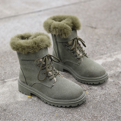 Ženske čizme s toplom postavom i grubim potplatom
