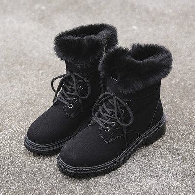 Ženske čizme s toplom postavom i grubim potplatom