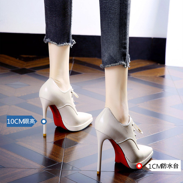 Ženske čizme na petu i pertlu - 10 cm