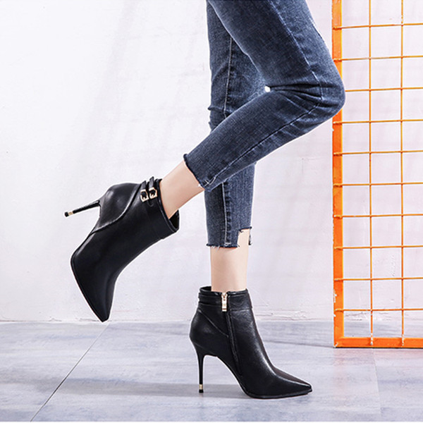 Novi model kožnih cipela na visoku petu 10 cm i metalnu kopču