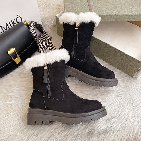 Ležerne čizme s toplom podstavom u crnoj boji