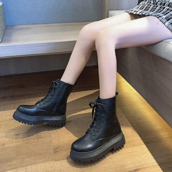 Ženske čizme sa visokim đonom - eko koža dvije boje