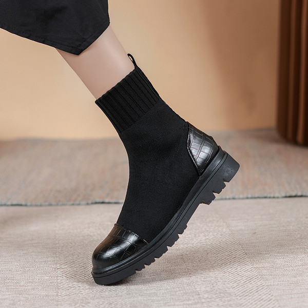 Стилни дамски боти тип чорап в два цвята