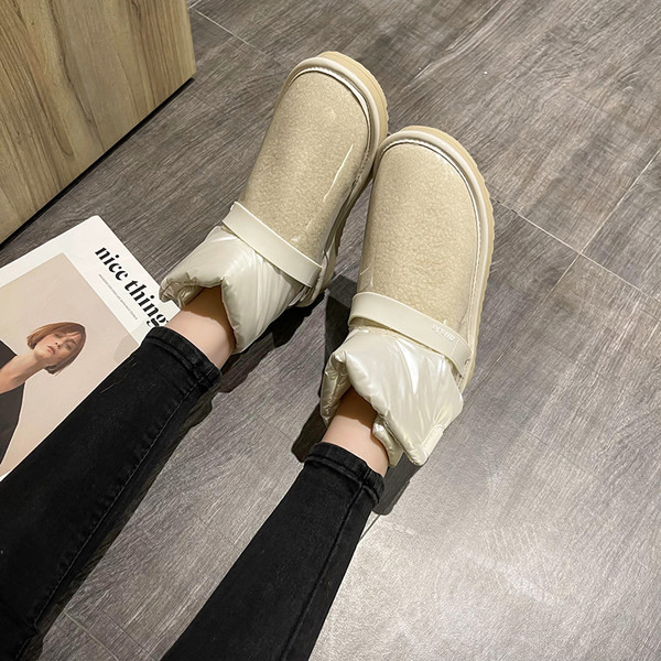 Ženske lakirane čizme na čičak