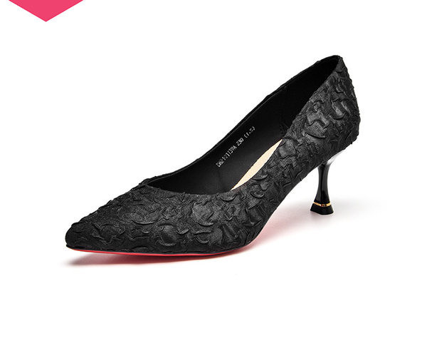 Ženske tekstilne cipele sa srednjom petom