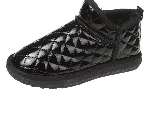 Aktuelne ženske čizme od eko kože sa ravnim đonom