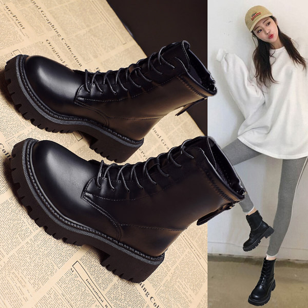 Običan model ženskih čizama od umjetne kože s patentnim zatvaračem