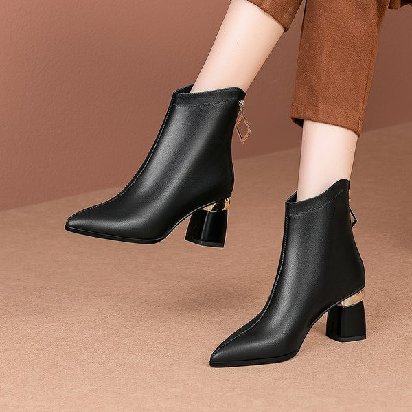 Ženske čizme od eko kože sa niskom debelom petom