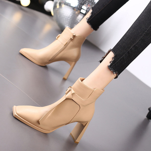 Ženske cipele sa patentnim zatvaračem i petom u tri boje