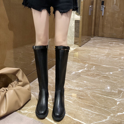 Moderne ženske čizme od eko kože sa kopčom i ravnim đonom