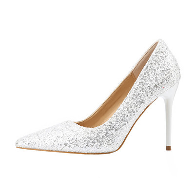 Заострен модел дамски обувки с лъскави частици - 9см ток
