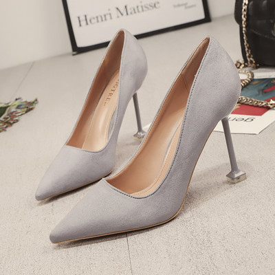 Κομψά μυτερά παπούτσια ψηλοτάκουνα -9,5 cm