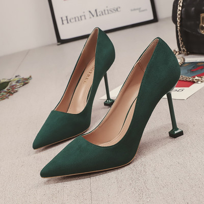 Κομψά μυτερά παπούτσια ψηλοτάκουνα -9,5 cm