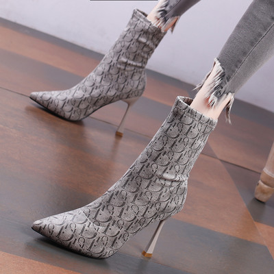 Moderne ženske čizme na tanku petu 8 cm