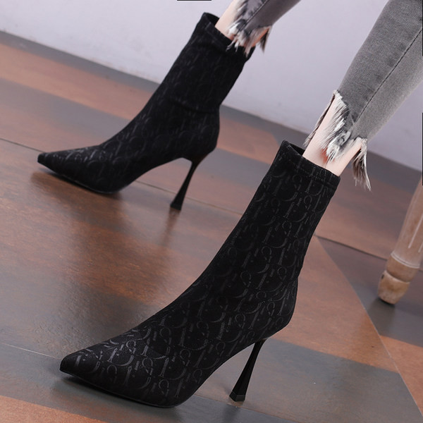 Moderne ženske čizme na tanku petu 8 cm