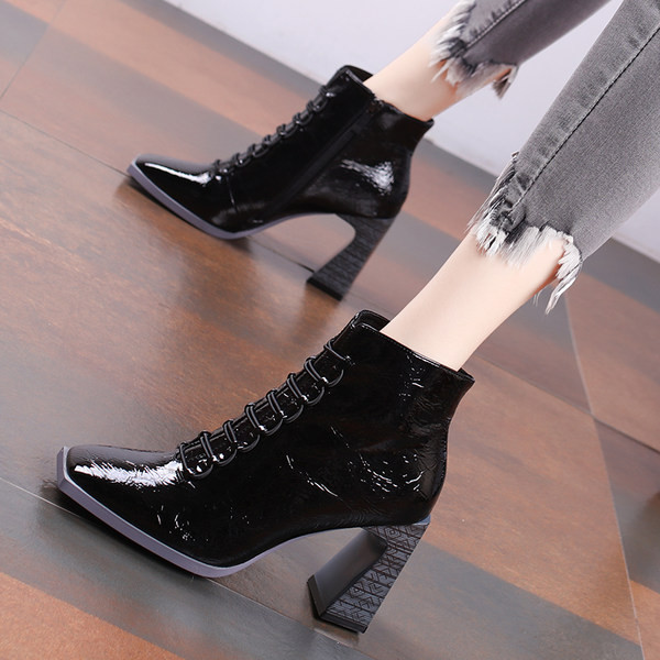 Ženske čizme od eko kože na visoku petu 8,5 cm