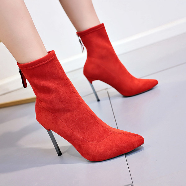 Elegantne čizme od eko brušene kože s patentnim zatvaračem i visokom tankom petom