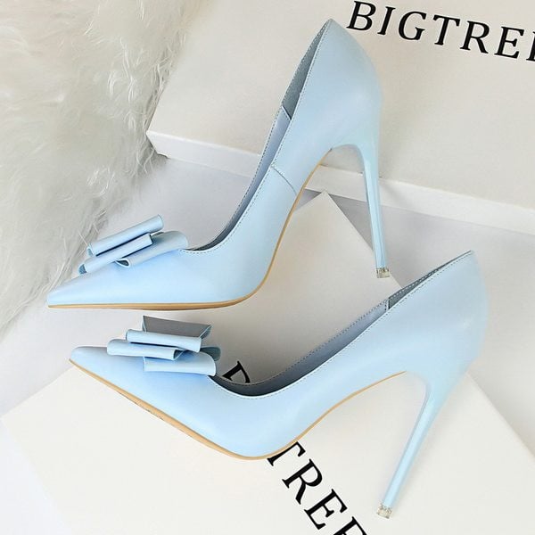 Elegantne ženske cipele sa trakom i tankom petom od 10,5 cm