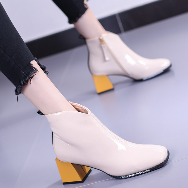 Ženske kožne čizme s niskom petom debljine 6 cm